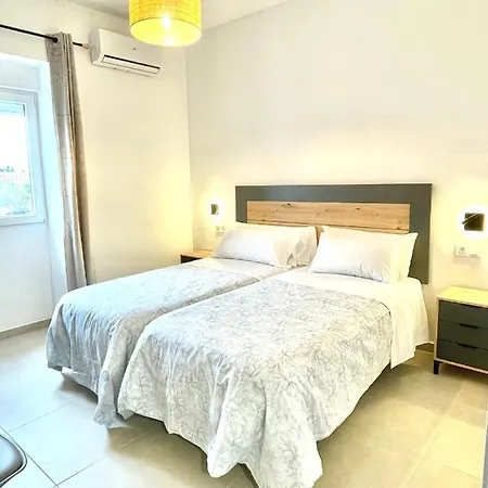 Apartment Puente A La Mezquita - Free Parking