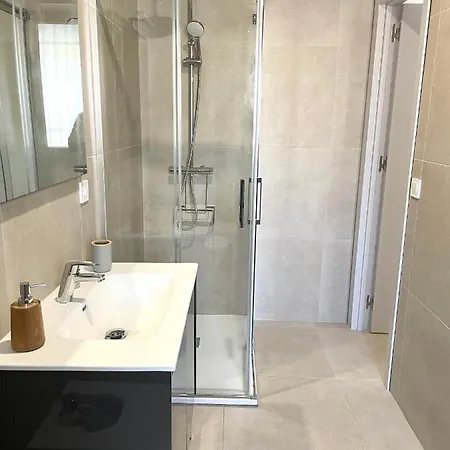 Puente A La Mezquita - Free Parking