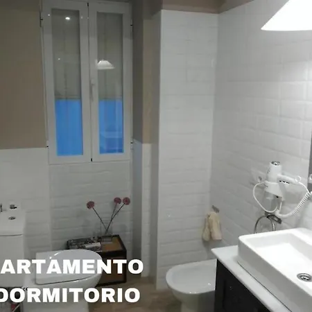 Puente A La Mezquita - Free Parking