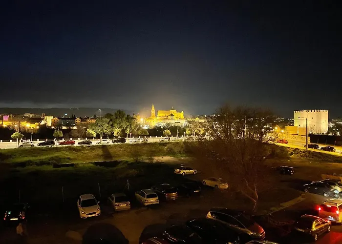 Puente A La Mezquita - Free Parking Апартаменти Кордова