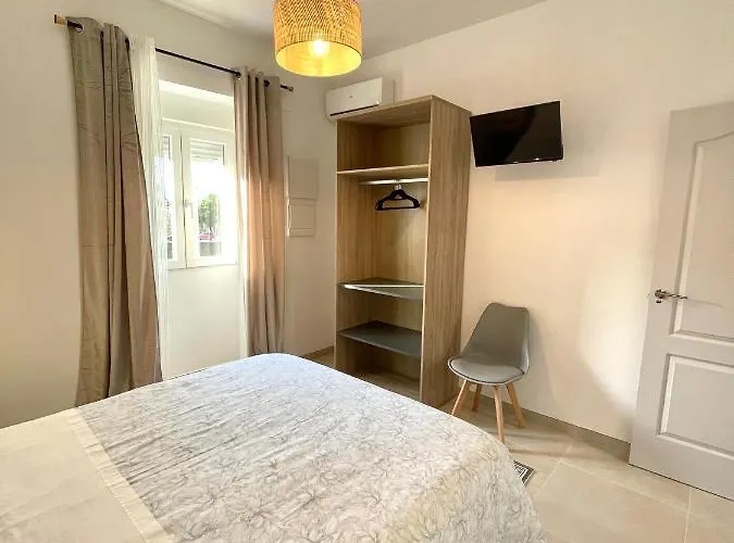 Puente A La Mezquita - Free Parking 科爾多瓦