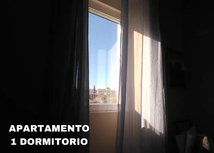 Puente A La Mezquita - Free Parking * קורדובה