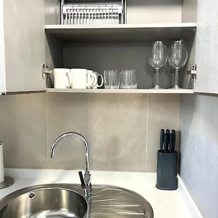 Puente A La Mezquita - Free Parking